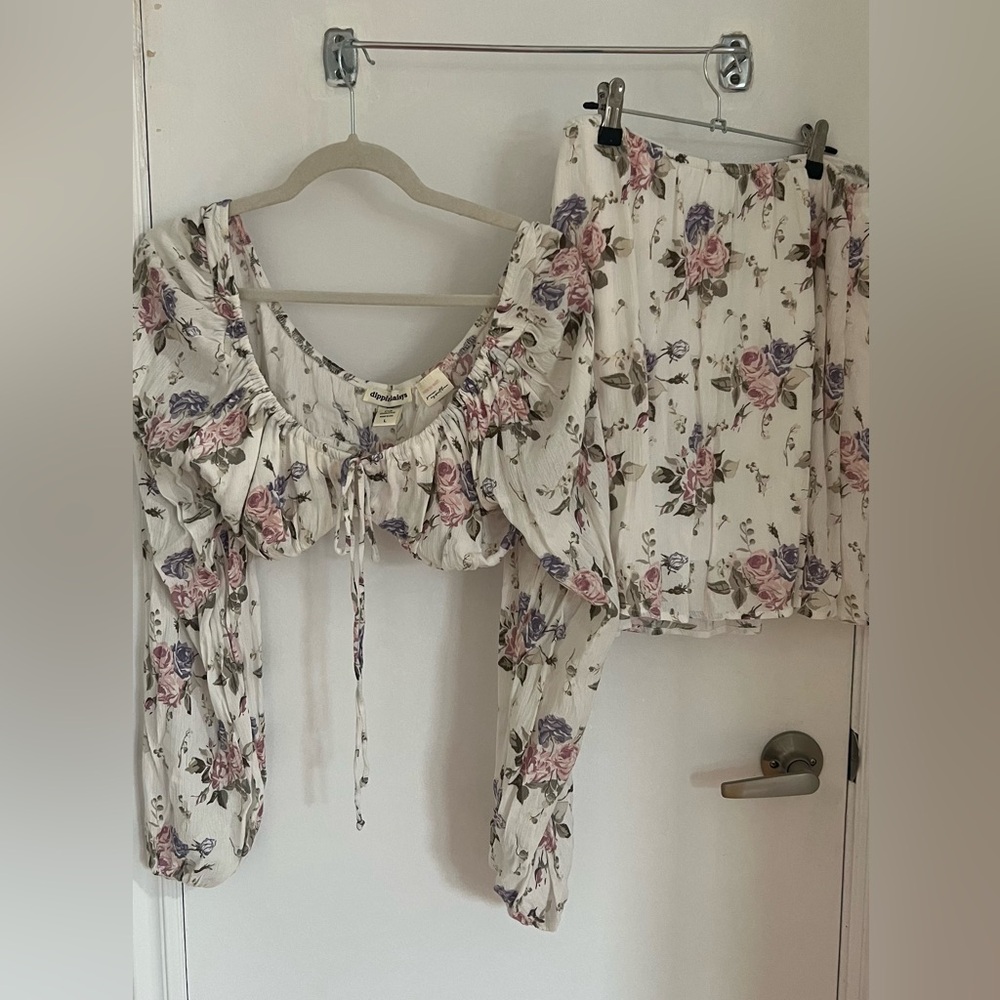 Dipping daisy x mina marlena skirt top set